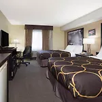 Super 8 By Wyndham Niagara Falls By The Falls
