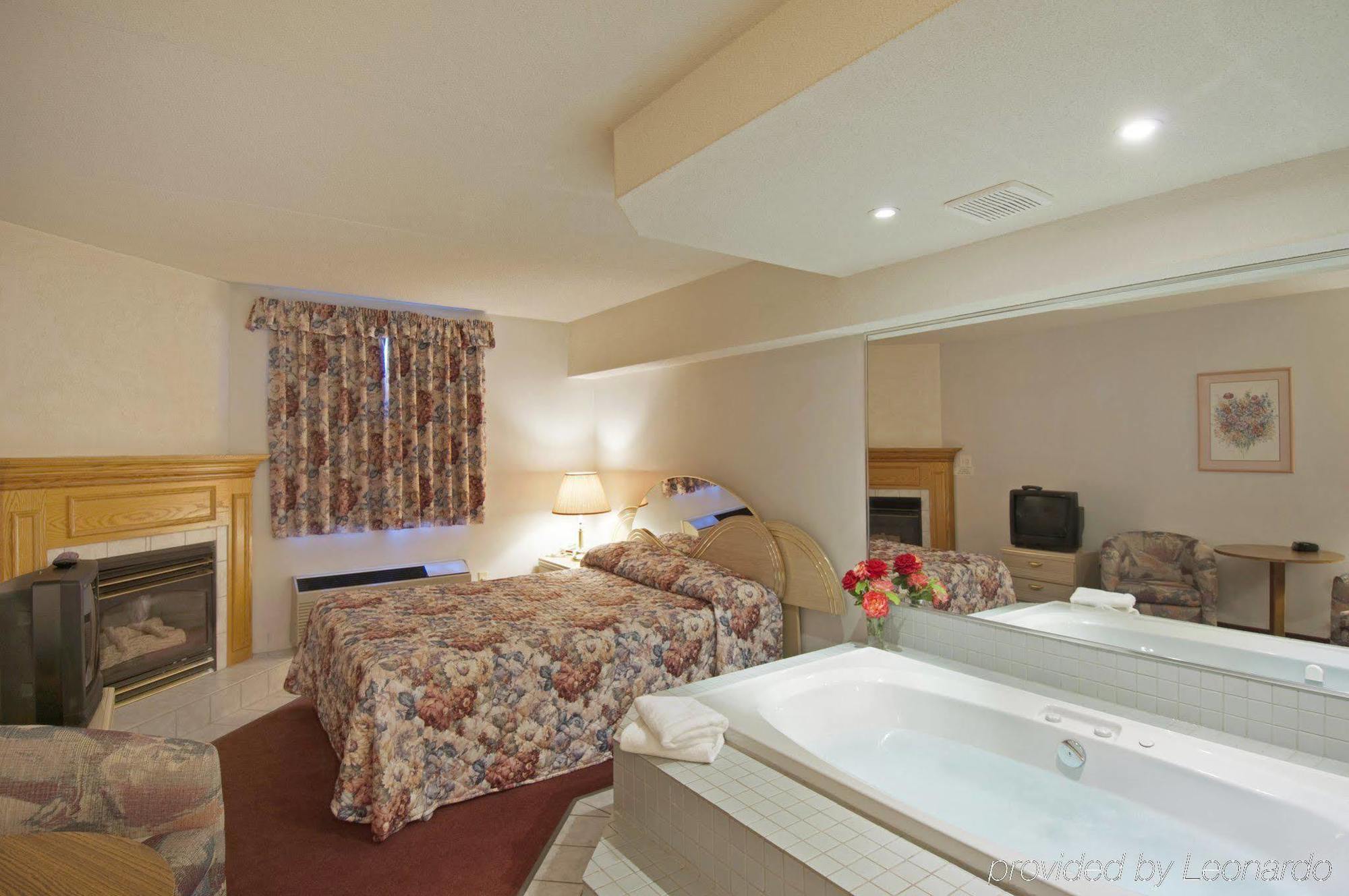 Super 8 By Wyndham By The Falls Hotel Niagara Falls